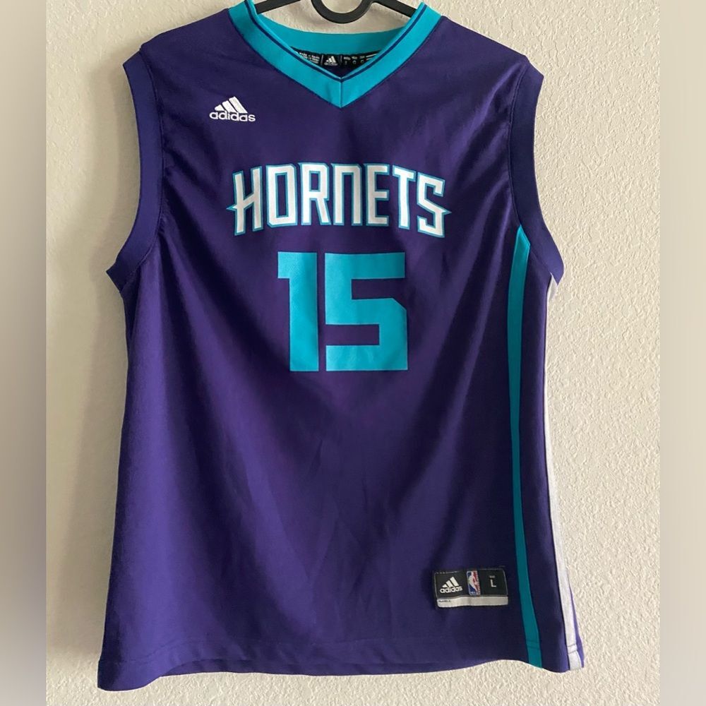 Boys NBA Adidas Hornets Walker #15 Replica Basketball Jersey Youth Large Active